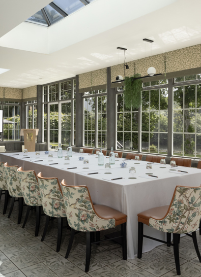 DHH Conservatory Meeting With TV & Lecturn