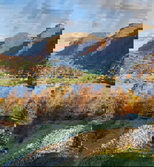 Where and When to See the Leaves Turn in the Lake District ?? ''