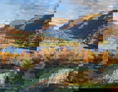 Where and When to See the Leaves Turn in the Lake District ?? ''