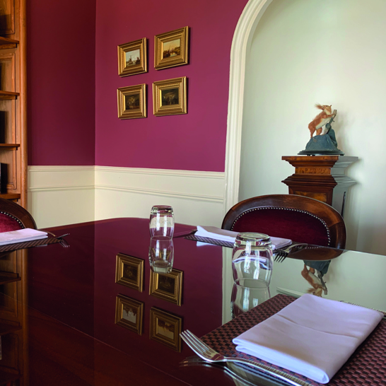 Golf View Squirrel Room